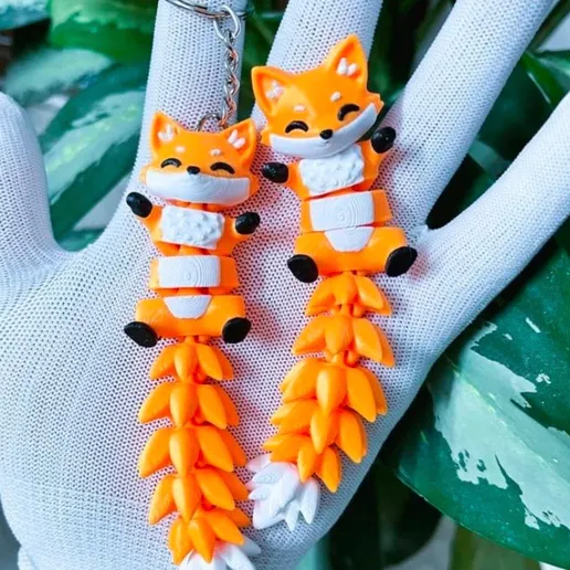 毛茸茸尾巴可爱软狐狸玩具钥匙扣-3D合纵社-3D打印模型STL格式3mf格式免费下载！