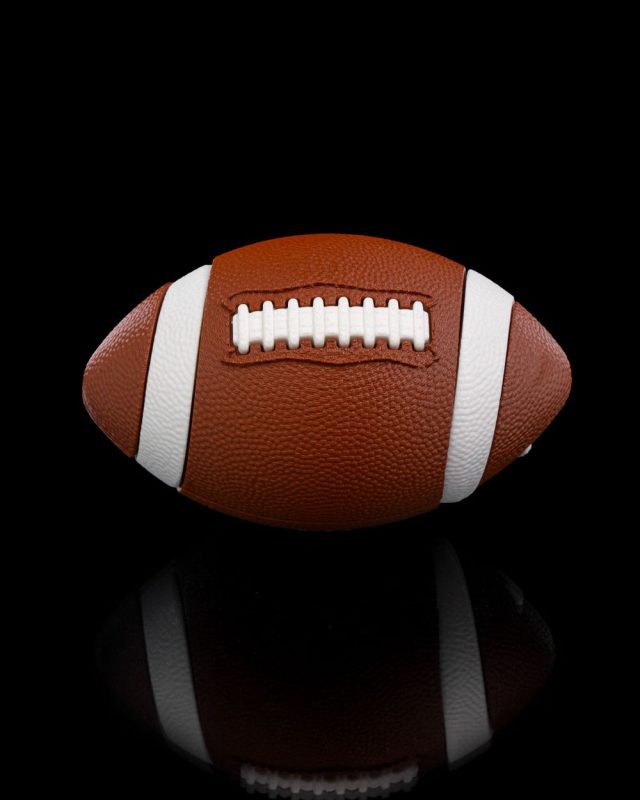 橄榄球 StlFlix- Spiral Throw @Print3DWorld-3D合纵社-3D打印模型STL格式3mf格式免费下载！